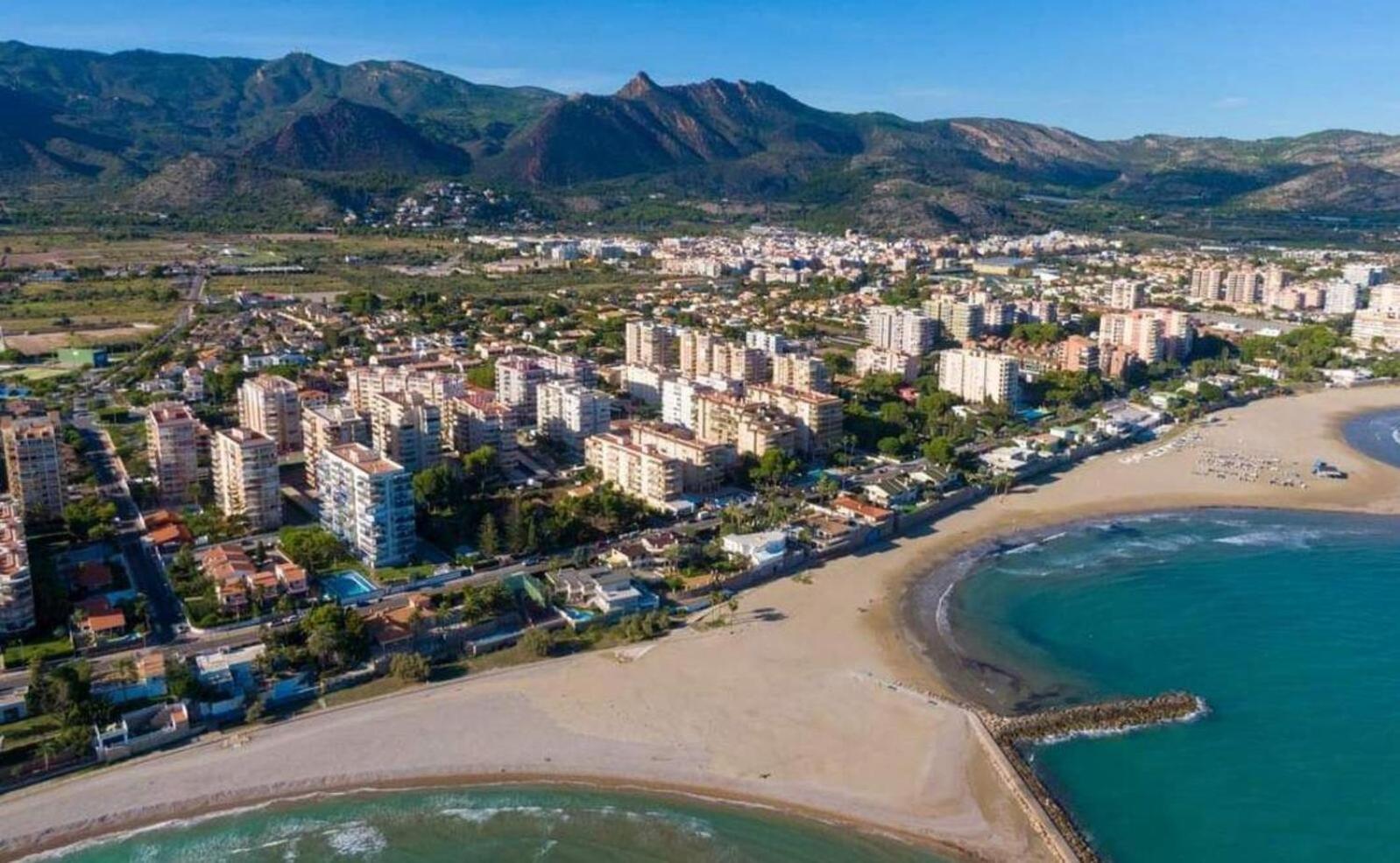 Nuevo Apartamento Moderno En Benicasim Con Terraza Y A Minutos De La Playa Benicàssim Kültér fotó