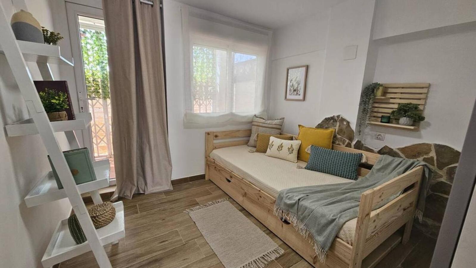 Nuevo Apartamento Moderno En Benicasim Con Terraza Y A Minutos De La Playa Benicàssim Kültér fotó